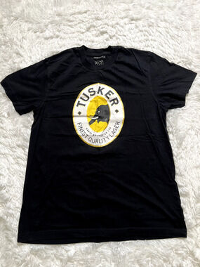 Tusker Finest Quality Lager Graphic T Shirt Size M